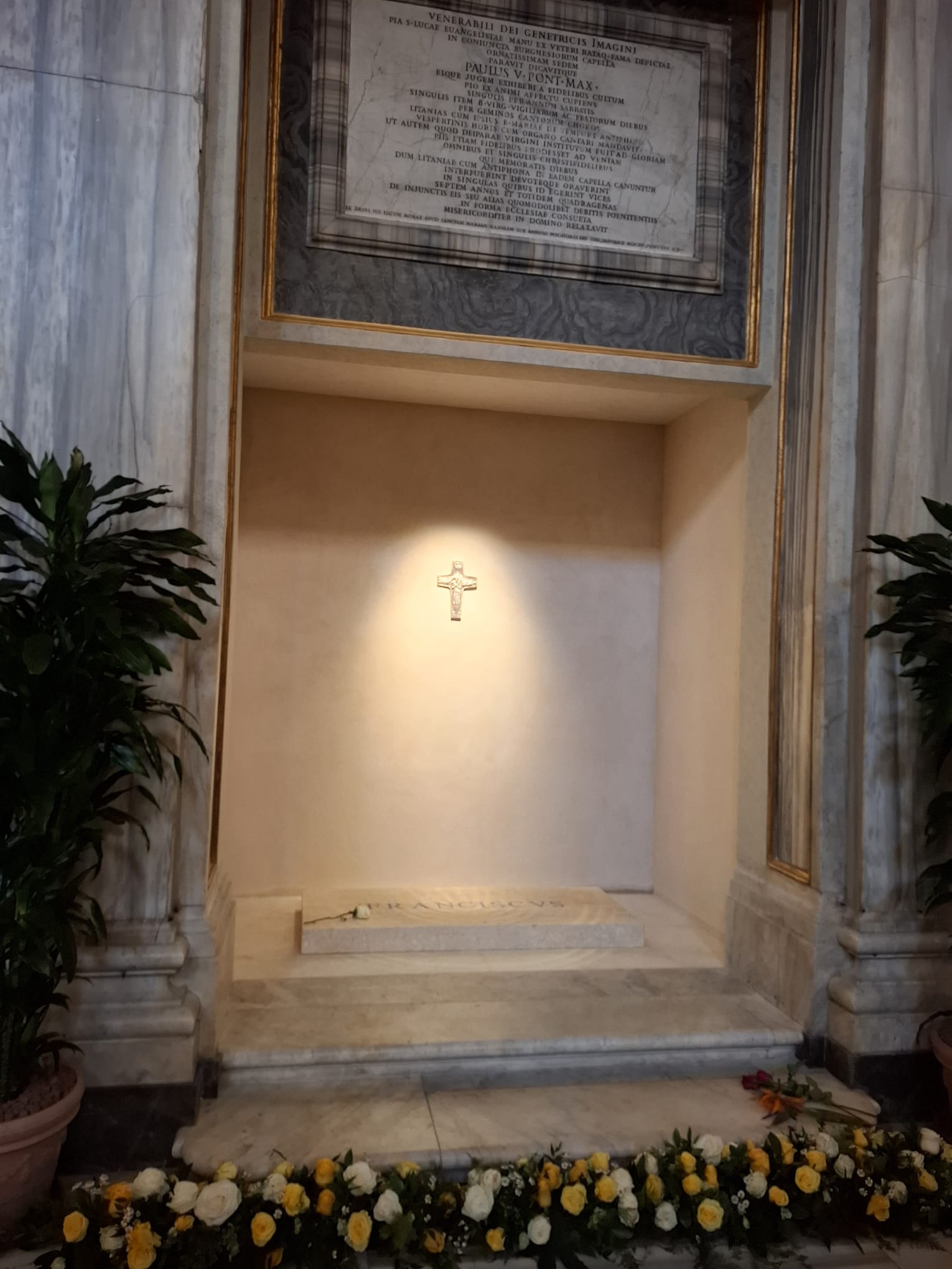 Graftombe Paus Franciscus